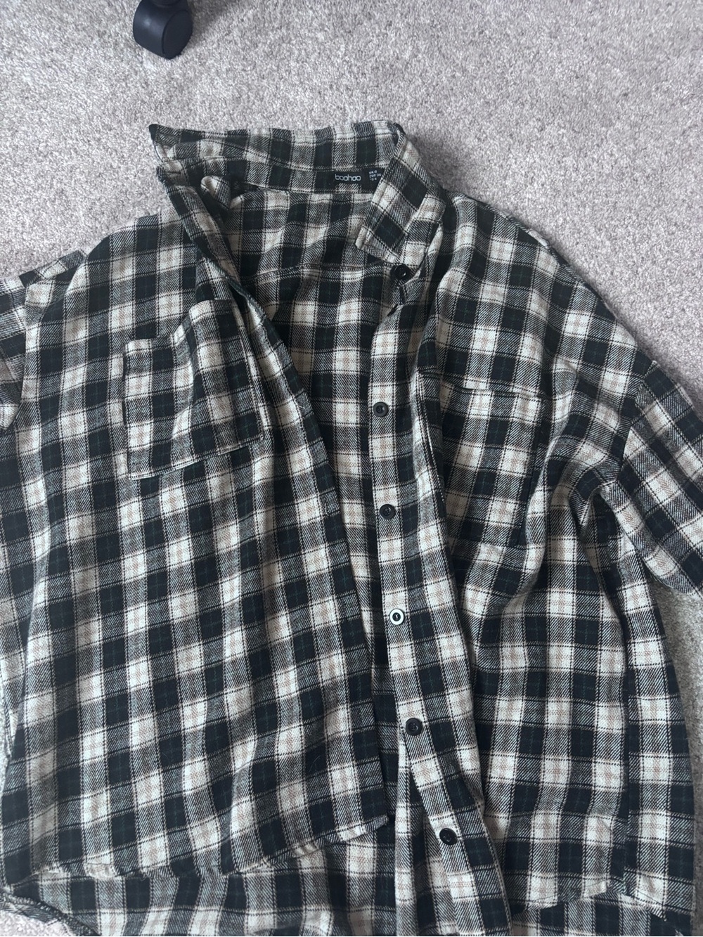 Boohoo Black & Cream Plaid Button-Down Shirt for Men
